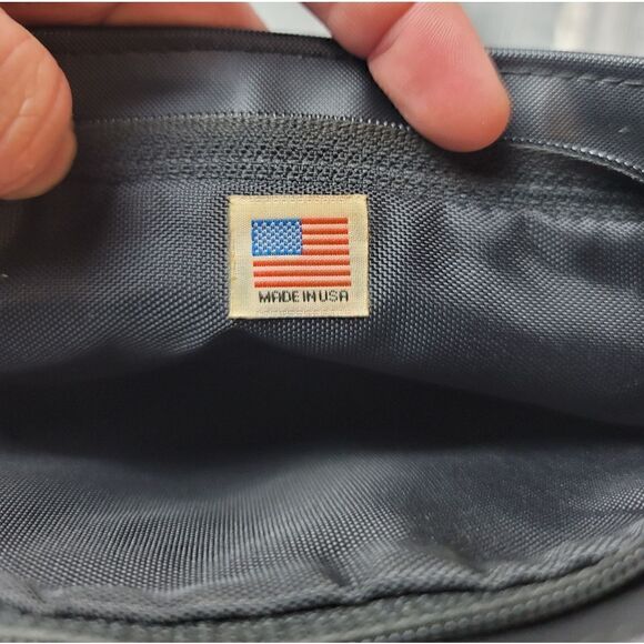 JON HART DESIGN 'Dena' Crossbody Bag - Picture 11 of 15